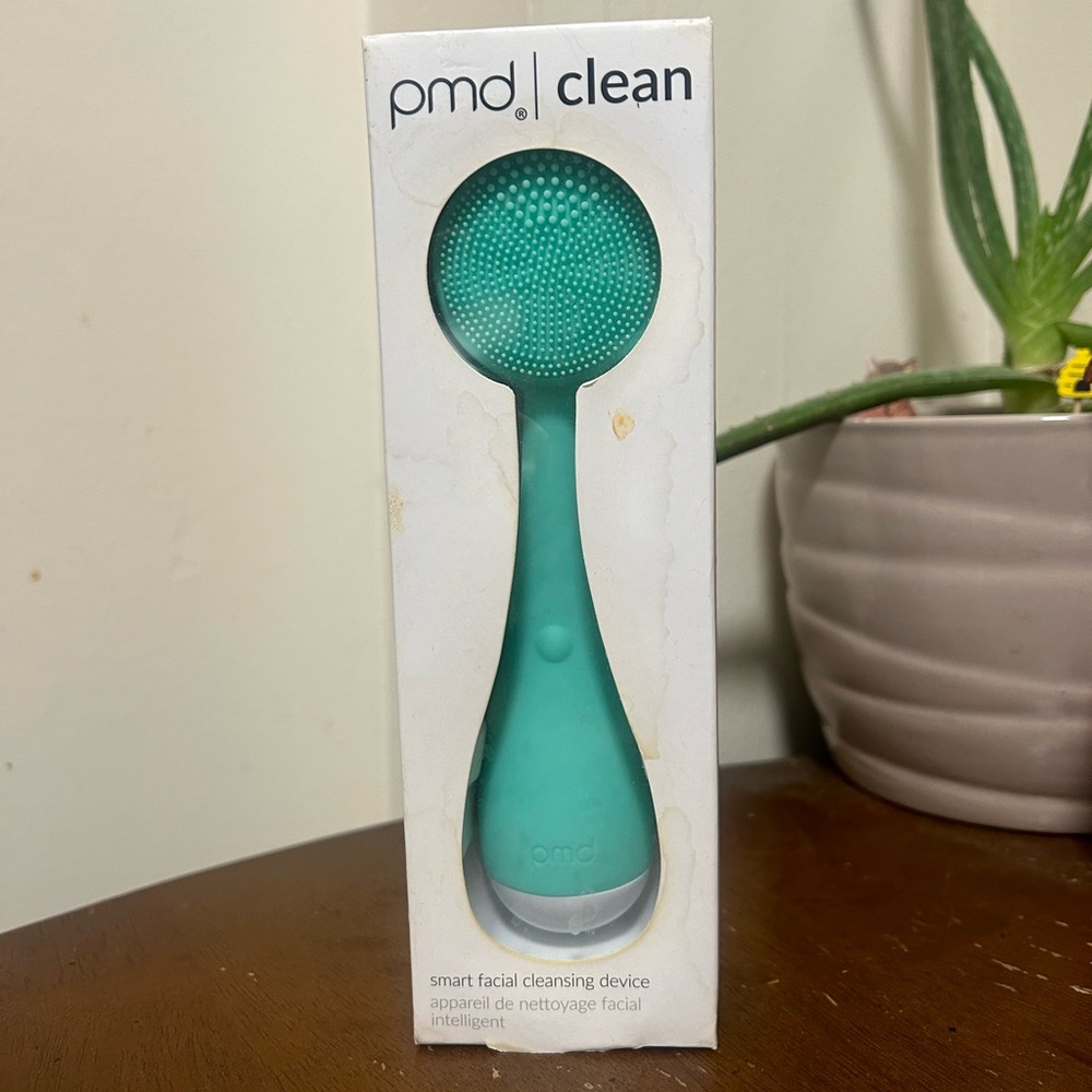 NEW PMD Smart Facial Cleansing Device Teal